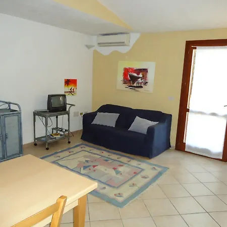 Apartment Rena 2000 *